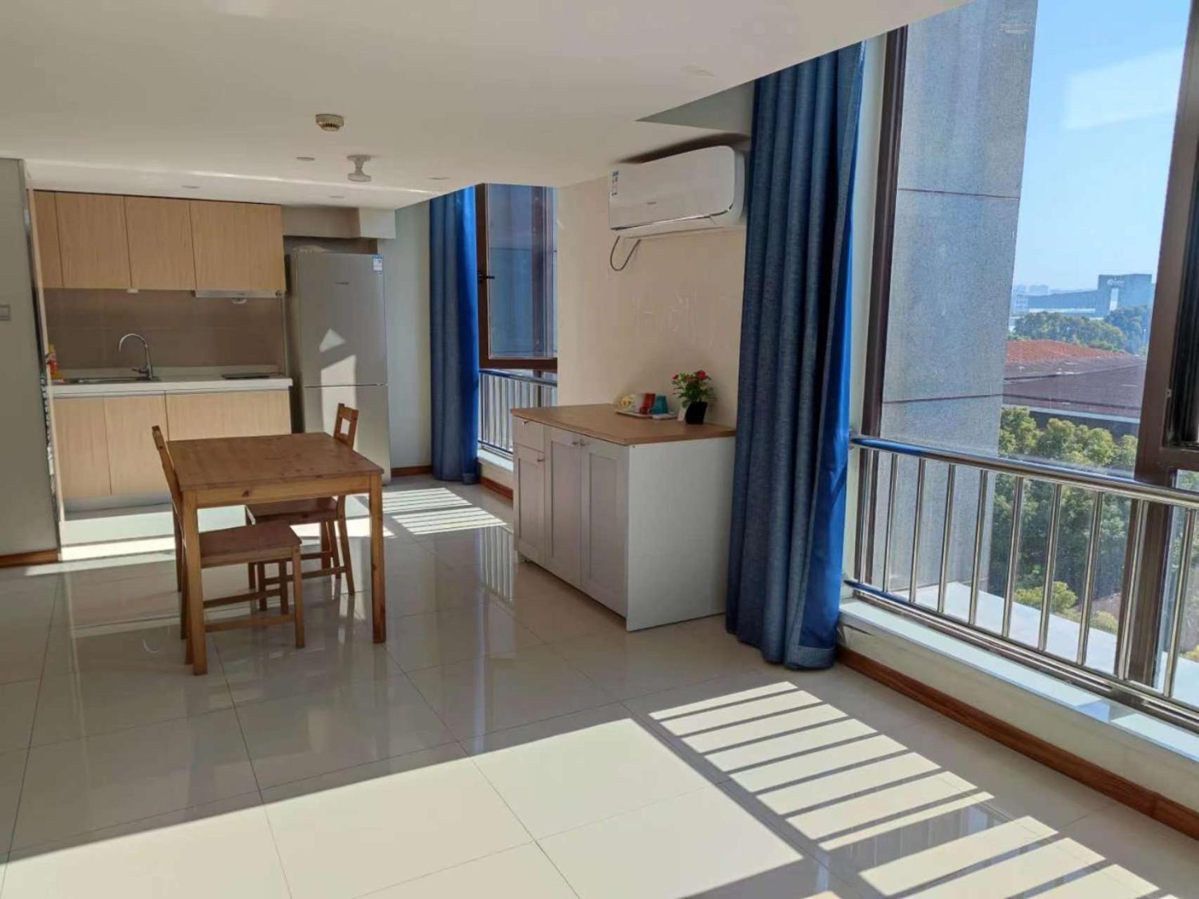 Inestin Shanghai Apt Waigaoqiao Exteriör bild